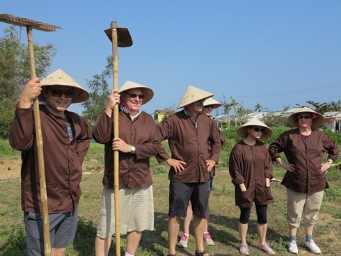 Wisata hijau di kota Hoi An menarik  bagi wisatawan - ảnh 5