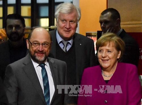 Perundingan tentang pembentukan Pemerintah Jerman: Kanselir Jerman  Angela Merkel membela permufakatan  koalisi - ảnh 1