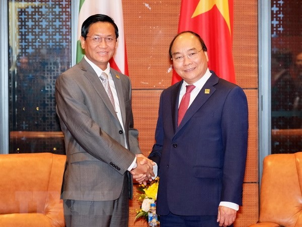 PM Vietnam, Nguyen Xuan Phuc menerima  Wapres Myanmar, U Henry Van Thio - ảnh 1