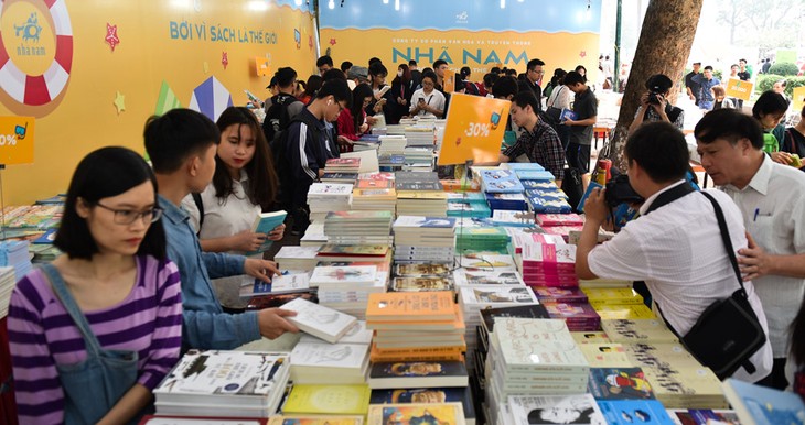 Pembukaan  Hari Buku Vietnam-tahun 2018 - ảnh 1