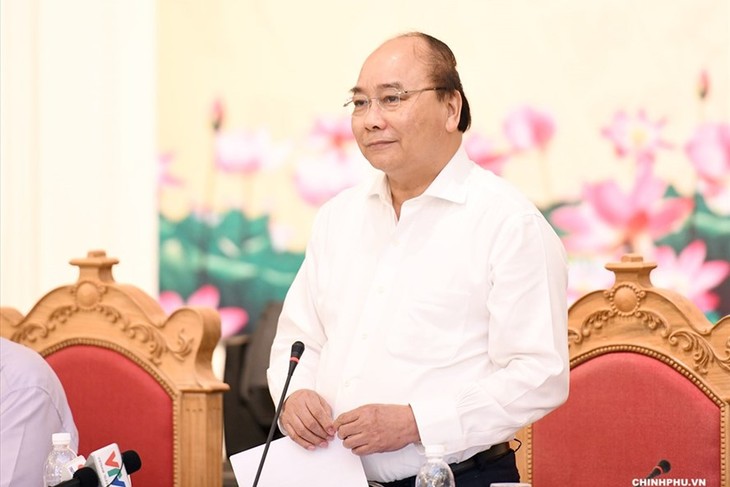 PM Vietnam Nguyen Xuan Phuc melakukan temu kerja di Provinsi Quang Ninh - ảnh 1