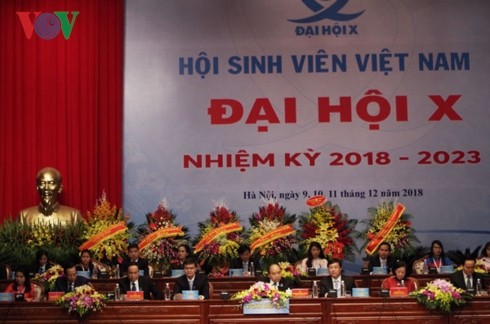 Pembukaan   Kongres Nasional  ke-10 Asosiasi Mahasiswa Viet Nam - ảnh 1