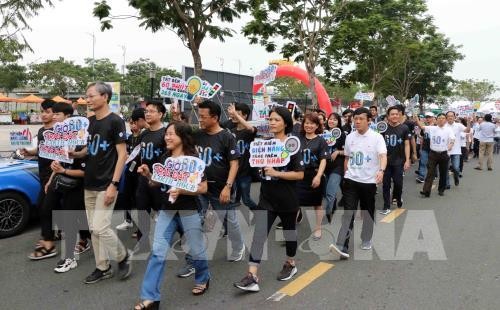 Viet Nam menyambut kampanye  Jam Bumi  - ảnh 2