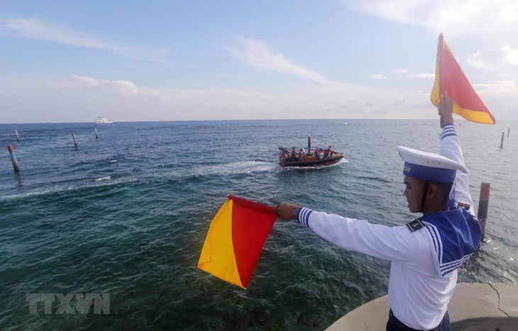 Komunitas internasional perlu memberikan reaksi keras dalam menghadapi eskalasi tindakan ketegangan Tiongkok di Laut Timur - ảnh 1