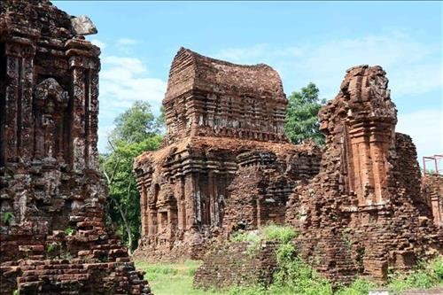 Pameran: “Proses konservasi dan pembangan pusaka budaya dunia My Son” - ảnh 1