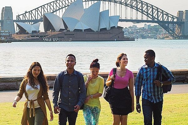 Para  Duta Besar ASEAN di Australia mengirim surat untuk meminta bantuan dari mahasiswa internasional - ảnh 1