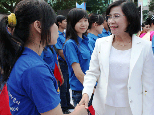 Lancement du mois de la Jeunesse à HCM-ville et à Danang - ảnh 1