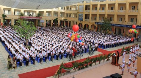 La rentrée scolaire organisée au collège Le Quy Don - ảnh 1