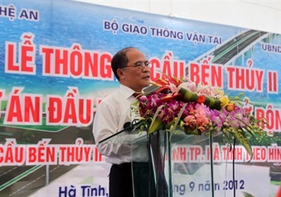 Le Président de l'AN à l'inauguration du pont Ben Thuy  - ảnh 1