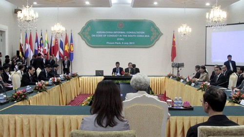 L’ASEAN et la Chine célèbrent les 10 ans de la signature de la DOC - ảnh 1