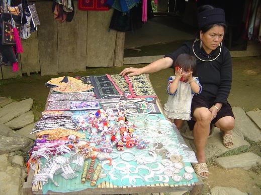 La vitalité d’un vieux hameau Mông à Sapa - ảnh 2