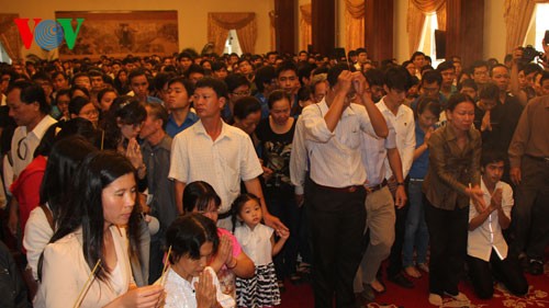 Vietnamese people pay last tribute to General Giap - ảnh 1