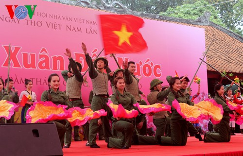 12th Vietnamese Poetry Day opens - ảnh 1