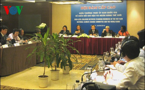 Vietnam, WB discuss climate change response - ảnh 1