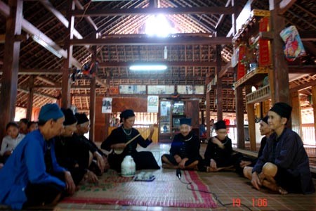 Stilt-house of the Tay in Ha Giang province - ảnh 2