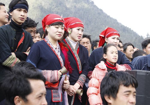 Giay folk singing - binding the community - ảnh 2