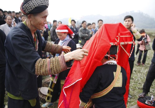 Giay folk singing - binding the community - ảnh 3