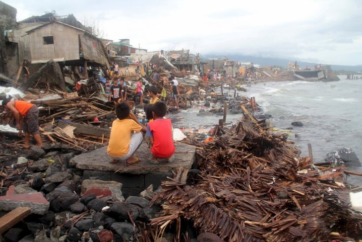 Typhoon Melor sweeps through the Philippines  - ảnh 1