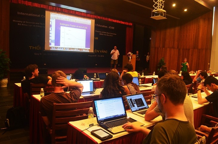 International Physics Conference opens - ảnh 1