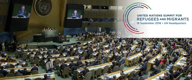 The world unites to resolve migrant crisis - ảnh 1