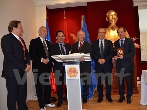 Vietnam joins World Folklore Union  - ảnh 1