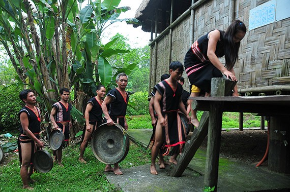 New rice celebration of the Xo Dang - ảnh 2