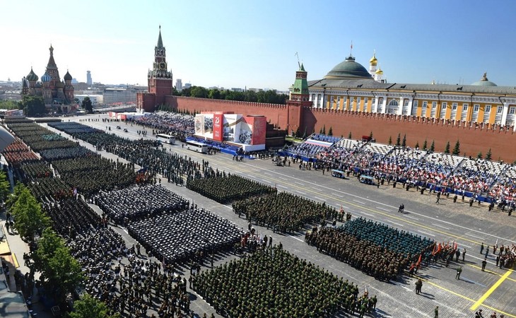 Russia celebrates Victory Day with large military parade - ảnh 1