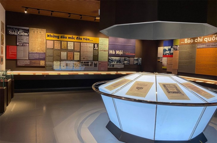 Museum displays artifacts of Vietnam’s press history - ảnh 2