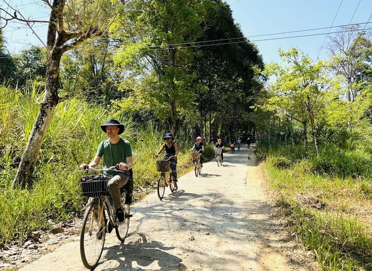 Cat Tien National Park named Green List of IUCN - ảnh 3