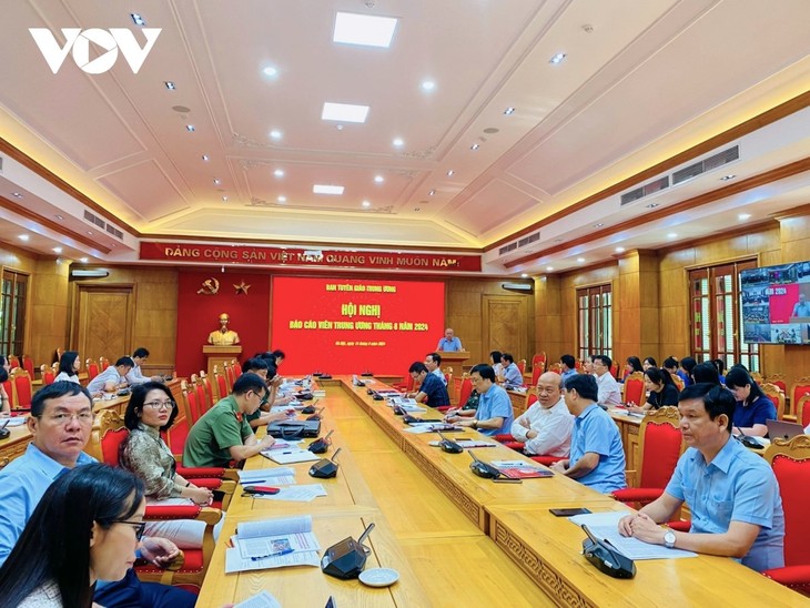 Vietnam’s socio-economy maintains positive growth trend in 7 months - ảnh 1