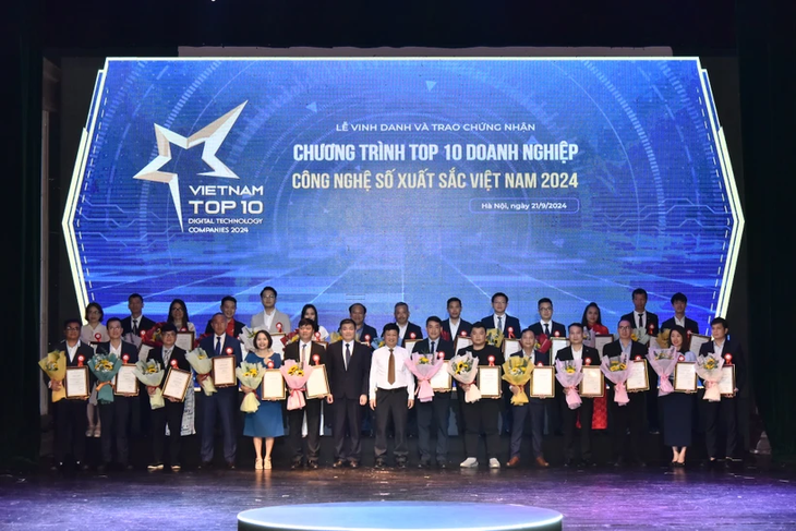 Vietnam’s  top 10 tech companies honored - ảnh 1