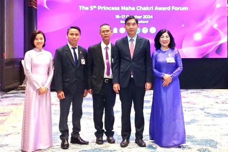 Thailand honors Southeast Asians for excellent contributions to education, communities - ảnh 1