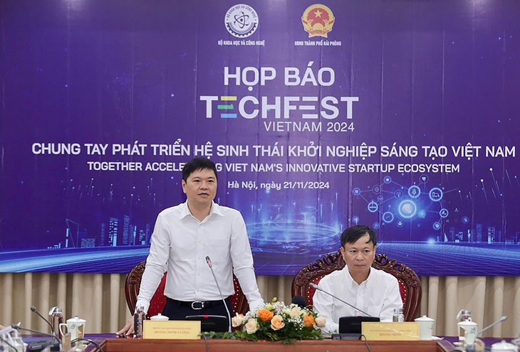 Techfest Vietnam 2024 fosters startup ecosystem - ảnh 1