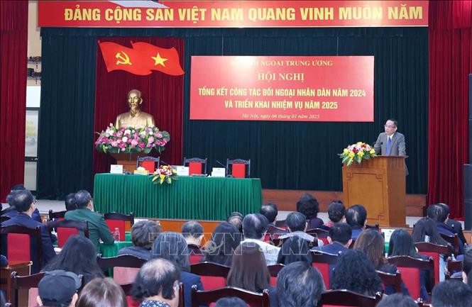 People’s diplomacy continues to evolve in 2025 - ảnh 1