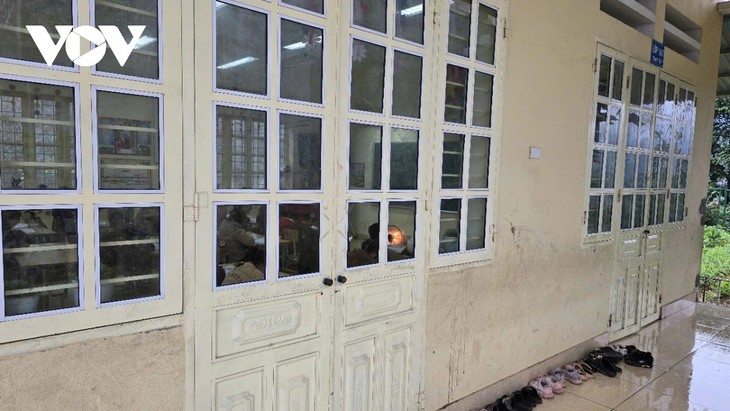 Optimal studying conditions ensured for mountain school children in winter - ảnh 1
