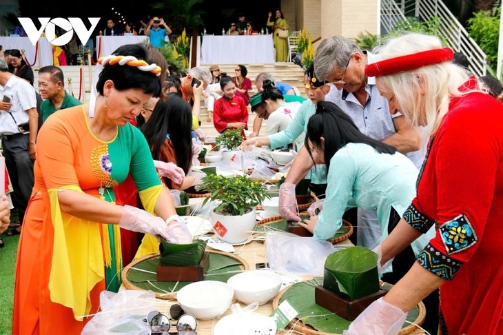 Binh Thuan Province holds Chung Cake Festival - ảnh 1