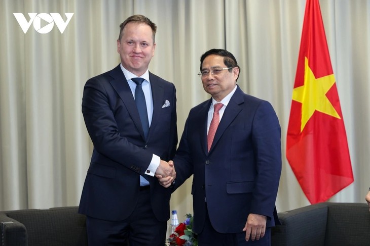 Prime Minister calls for Estonian firms to accelerate business in Vietnam - ảnh 2