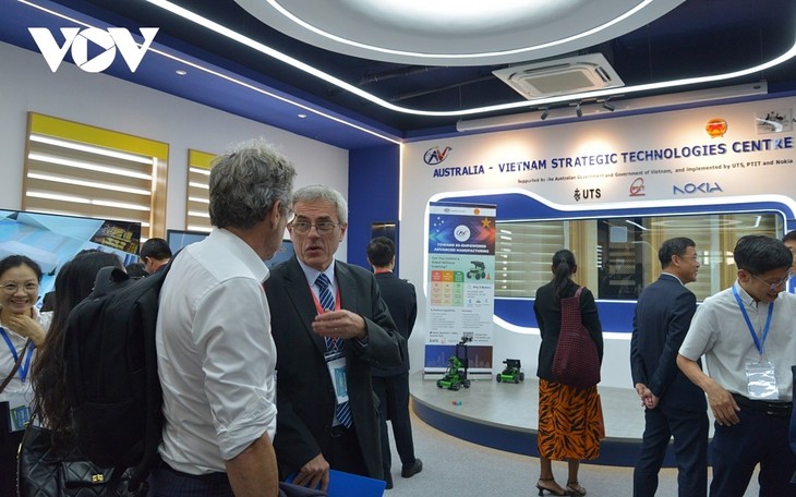 Vietnam, Australia launch Strategic Technology Center - ảnh 1