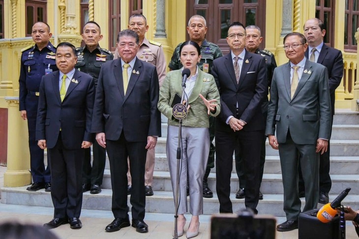 Thai PM affirms to maintain peace and dialogue with Cambodia - ảnh 1