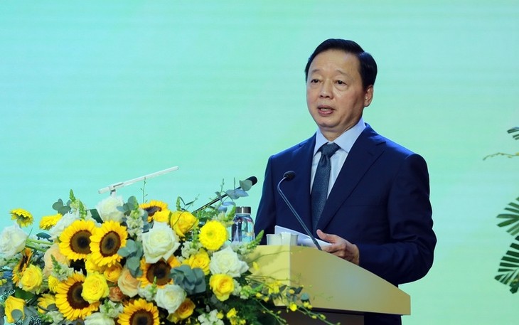 Vietnam Airlines pioneers with strategic flight routes - ảnh 1