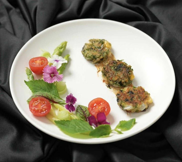 Zero-waste comfort: veggie fritters with Chef Q - ảnh 2