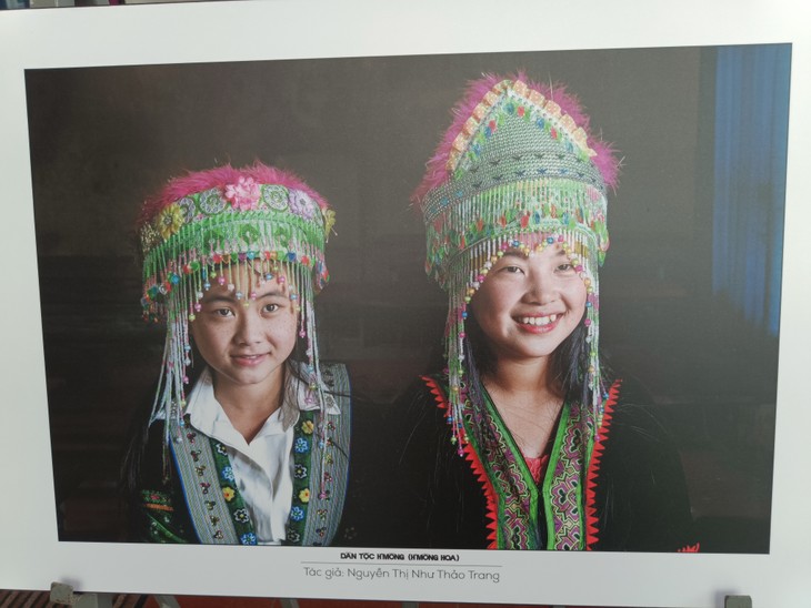 “Colors of life of Vietnam’s ethnic groups” showcased in Hanoi - ảnh 1