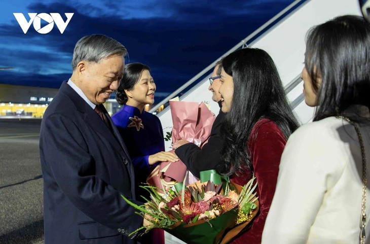 Party General Secretary begins official visit to Finland - ảnh 2