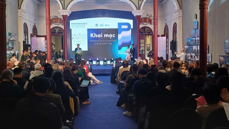 Photo Hanoi ’25 international photography biennale opens  - ảnh 1
