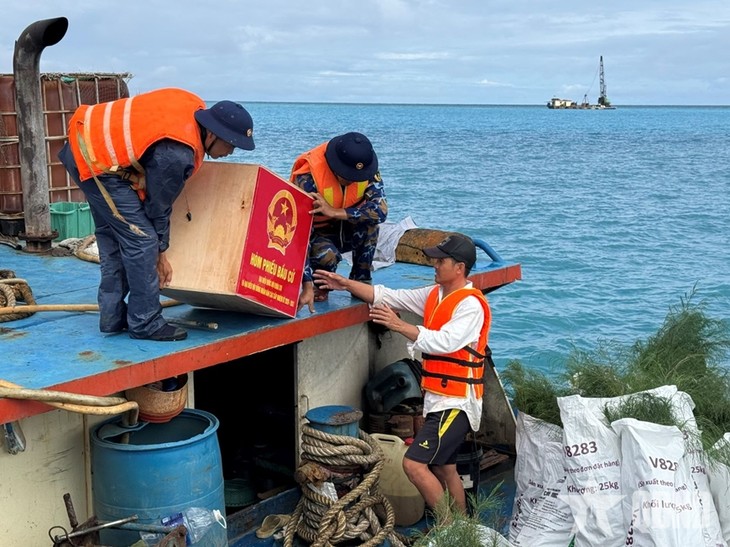 Islands in Truong Sa Special Zone ready for election day - ảnh 1