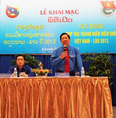 Vietnam, Lao youths boost cooperation - ảnh 1