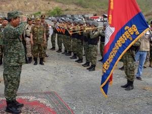 Cambodian Armed Forces ready to defend the Kingdom’s Constitution - ảnh 1