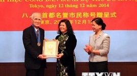 Japan diplomats receive honorary citizenship - ảnh 1