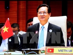 PM leaves Hanoi for Thailand visit - ảnh 1