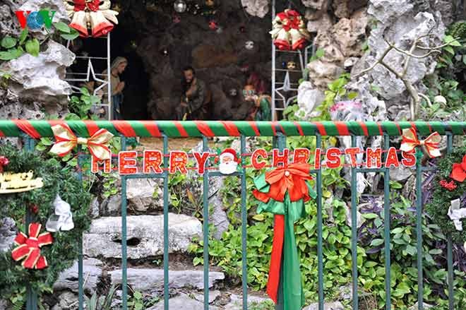 Hanoi churches celebrate Christmas - ảnh 5